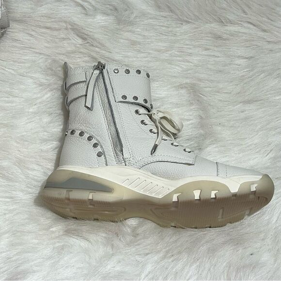 NWOB Revolve Sam Edelman White Leather Studded Moto/Combat Boot -- 7 - Picture 6 of 8